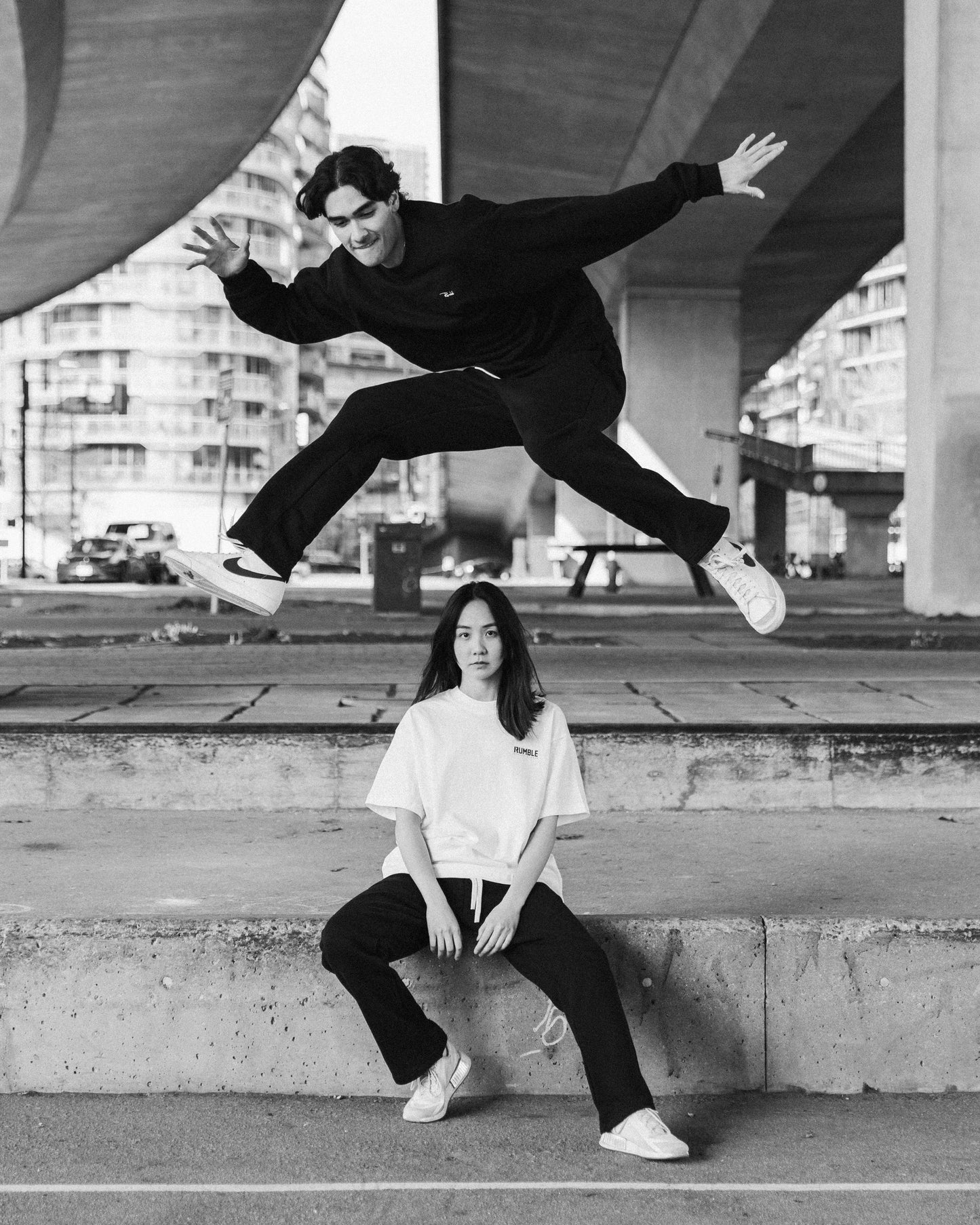 Signature Sweatshirt